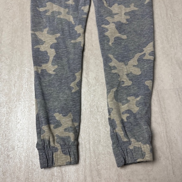 JACKSON joggers Gray and Tan camo Sweatpants Relaxed Fit Joggers - Picture 6 of 7